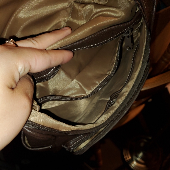 Purses - Picture 3 of 15